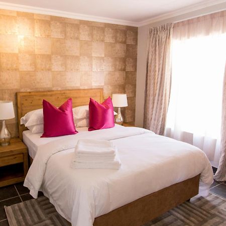 3 Lux Suites Middelburg  Εξωτερικό φωτογραφία